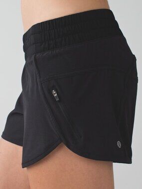 Lululemon | Black Tracker Short III *4-way Stretch | Size 4